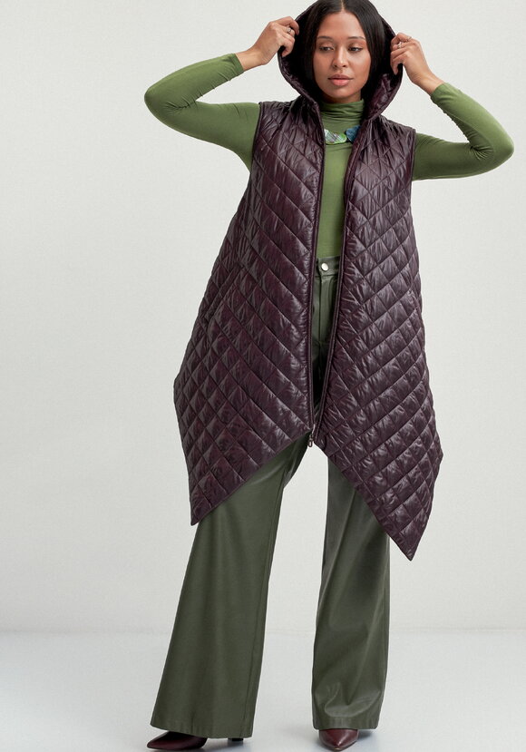 Жилет стёганый с ассиметричным низом шир.  580, рис. 2