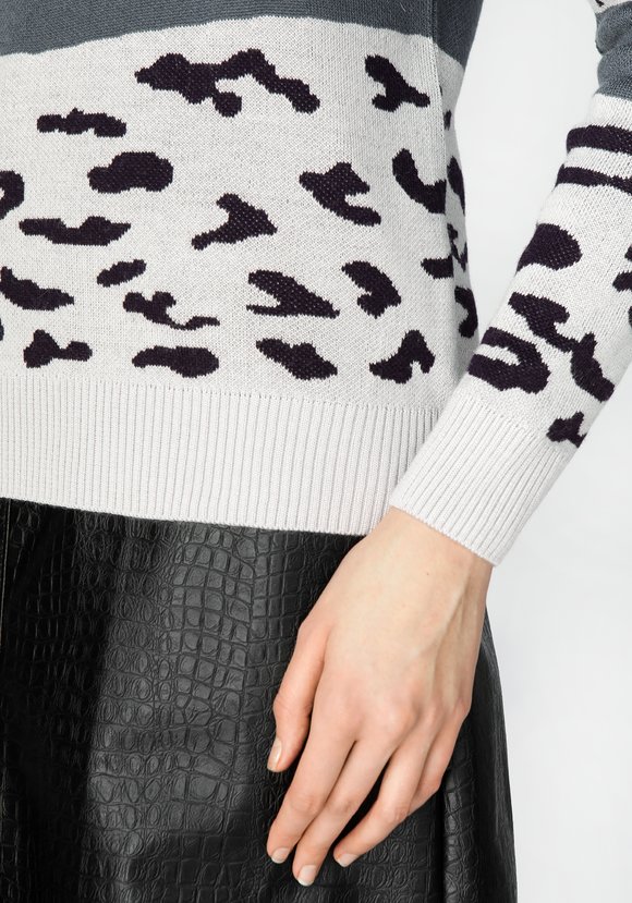 Джемпер женский с цветочным принтом шир.  580, рис. 11