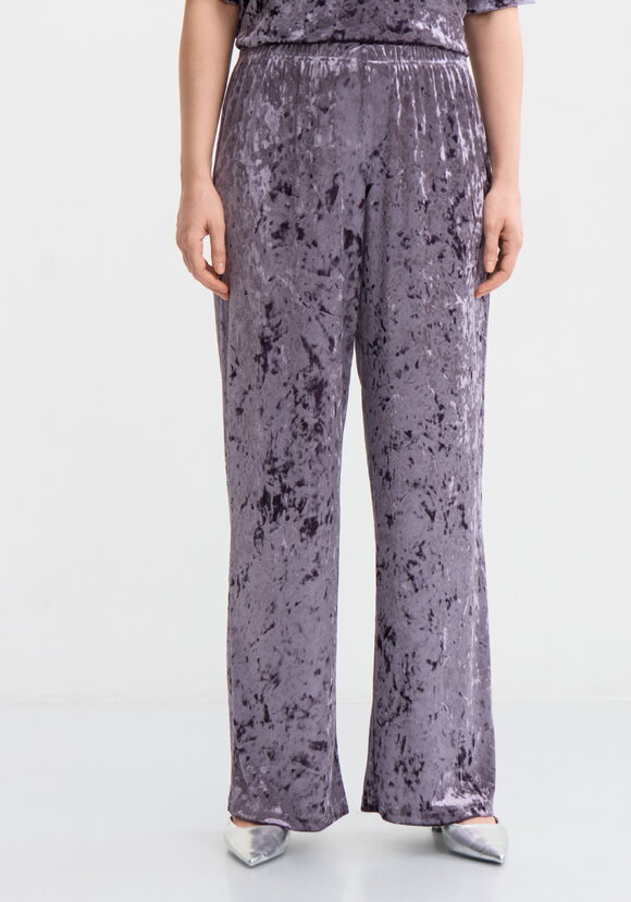 Костюм женский Антонина шир.  580, рис. 4