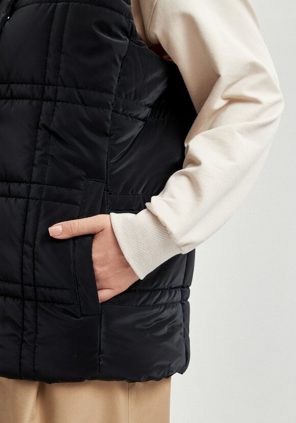 Жилет стеганый метализированный шир.  580, рис. 7