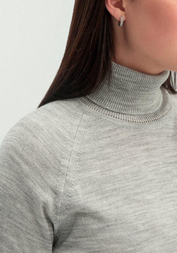 Джемпер прямого силуэта с высоким воротом шир.  580, рис. 46