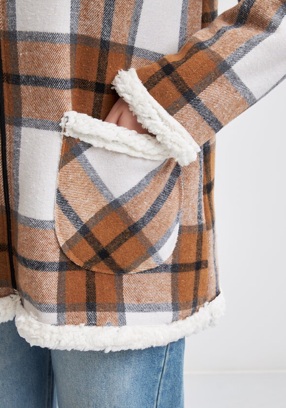 Куртка на меху Бэтти шир.  580, рис. 22