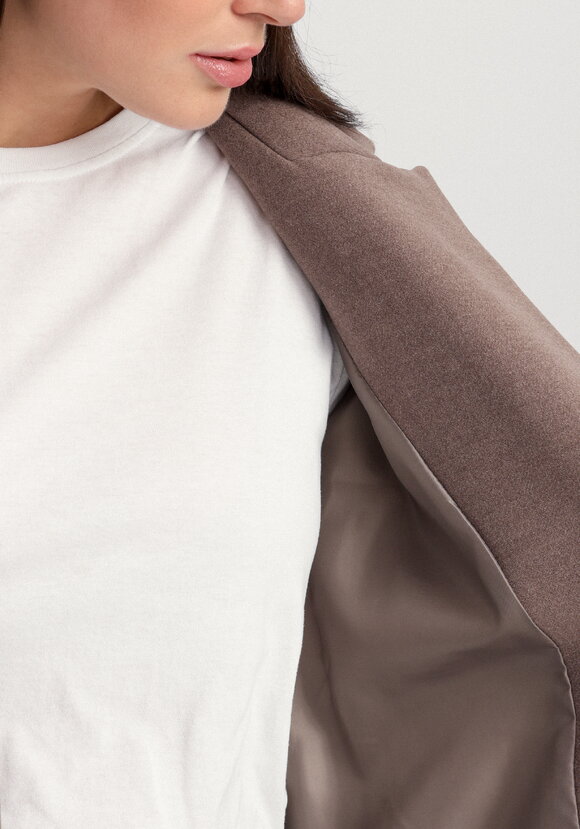 Пальто на подкладе длины миди шир.  580, рис. 18