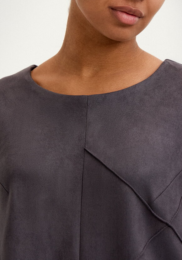 Платье из замши свободного кроя шир.  580, рис. 13