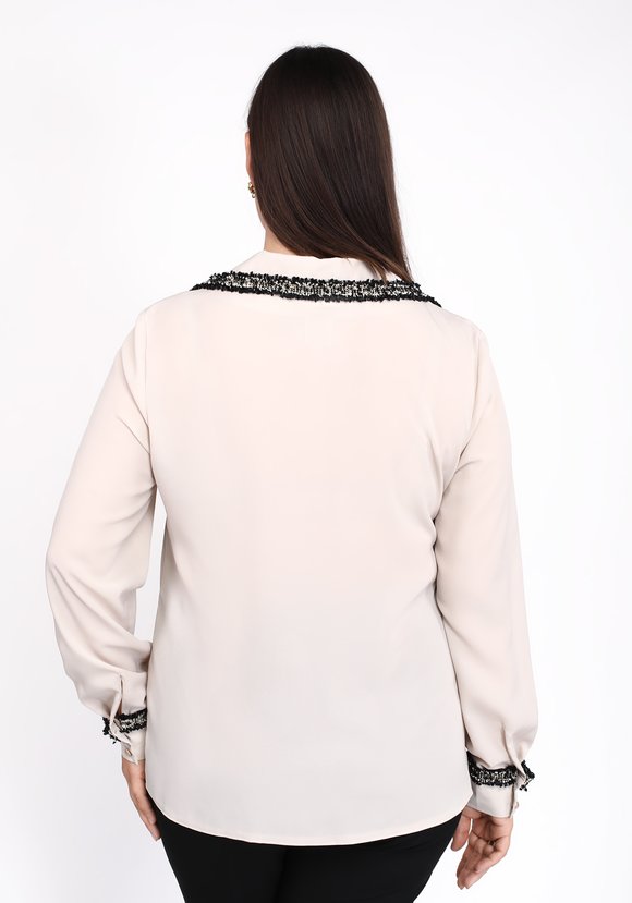 Блуза с отделкой из тесьмы шир.  580, рис. 6