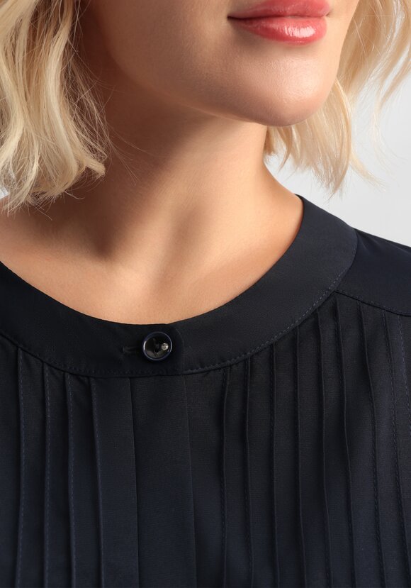 Блуза на пуговицах с декоративными складками шир.  580, рис. 22