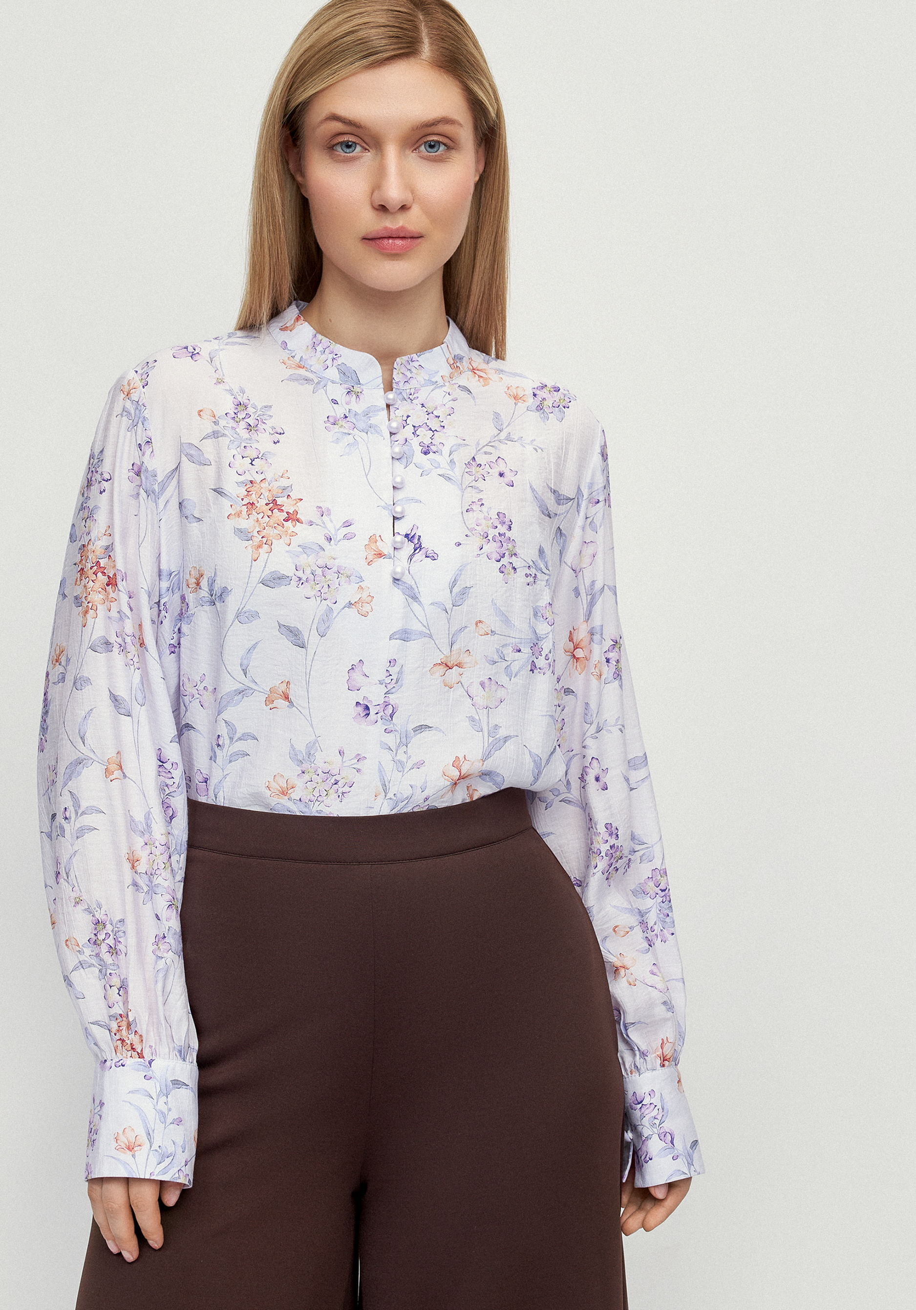 Блуза с жемчужными пуговицами quotГрейс quot 3499₽