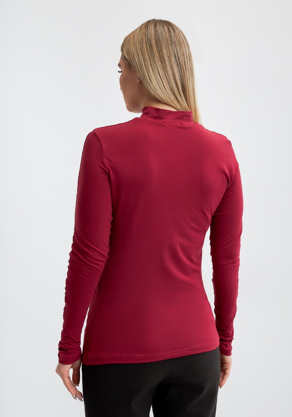 Водолазка со сборкой Хельга шир.  580, рис. 3