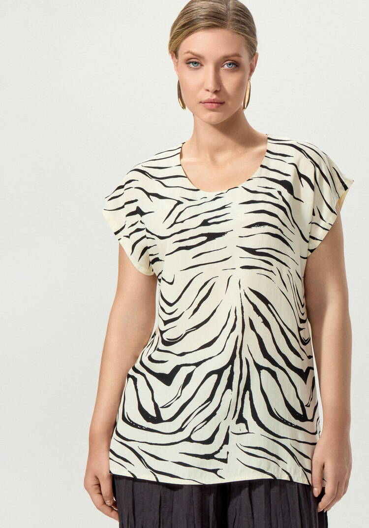 Блуза свободная с полосатым принтом шир.  750, рис. 20