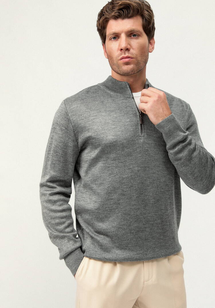 Свитер с воротником стойкой на молнии шир.  750, рис. 23