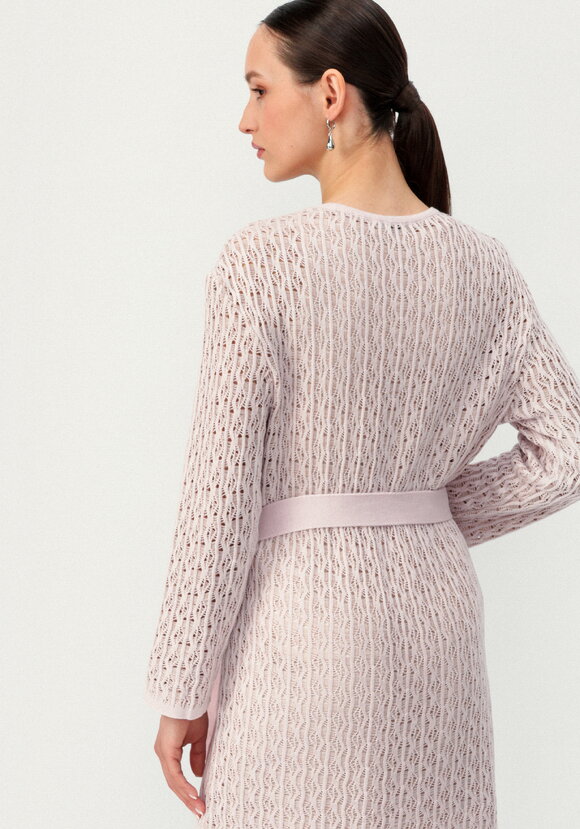 Кардиган ажурной вязки шир.  580, рис. 33