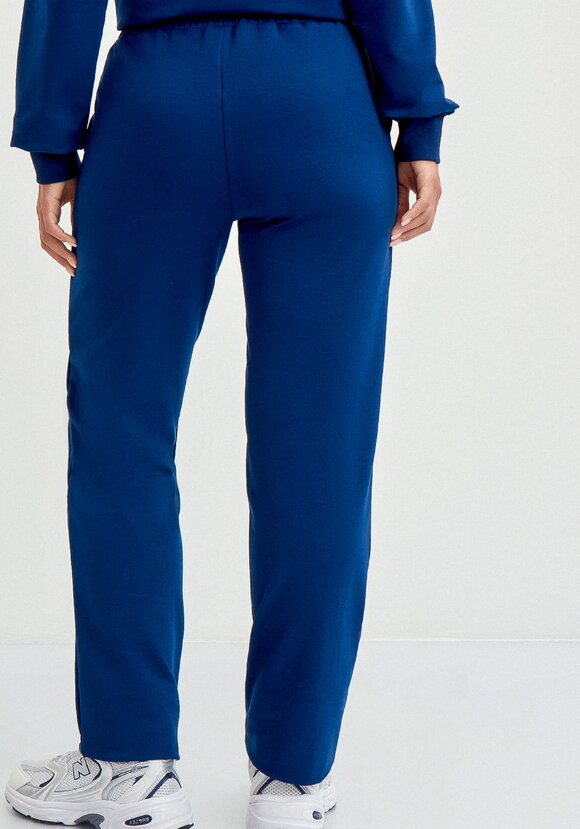 Костюм свитшот с принтом и брюки шир.  580, рис. 14