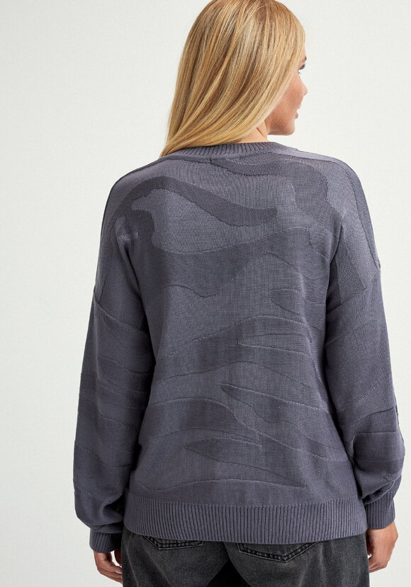 Джемпер с 3D-рисунком шир.  580, рис. 12