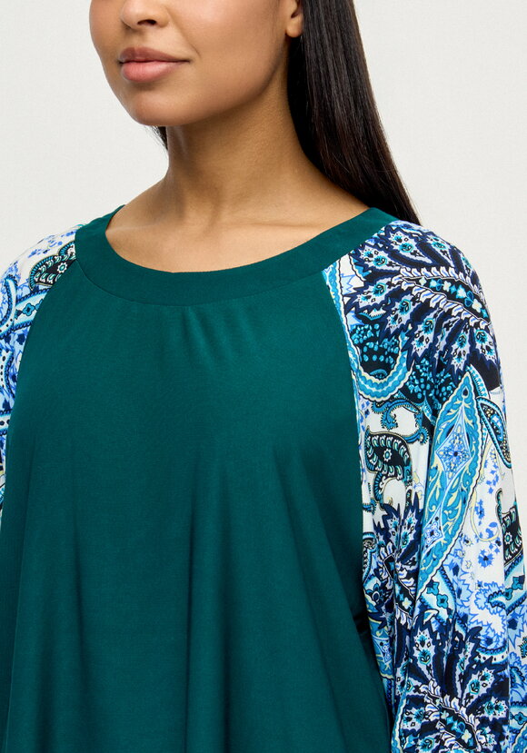 Блуза с цветными рукавами шир.  580, рис. 13