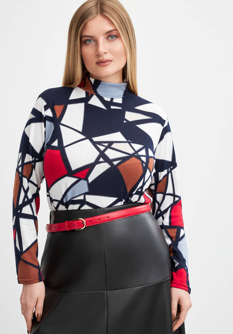 Джемпер-водолазка с абстрактным принтом шир.  750, рис. 1