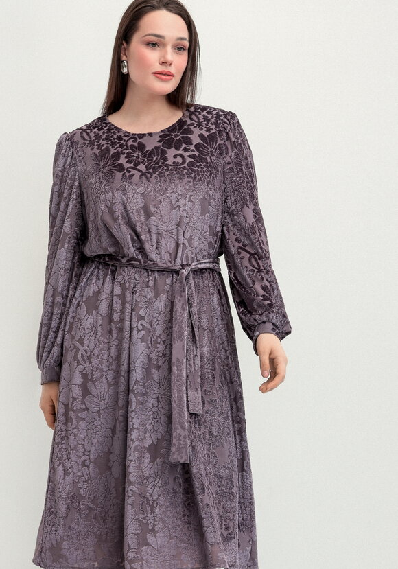 Платье с цветами из бархата шир.  580, рис. 27