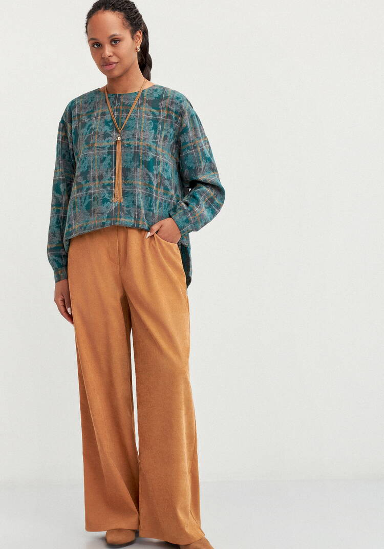 Брюки вельветовые широкие на резинке шир.  750, рис. 17