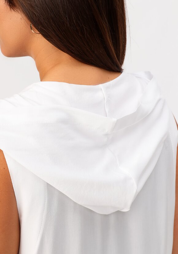 Жилет с капюшоном и карманами шир.  580, рис. 7