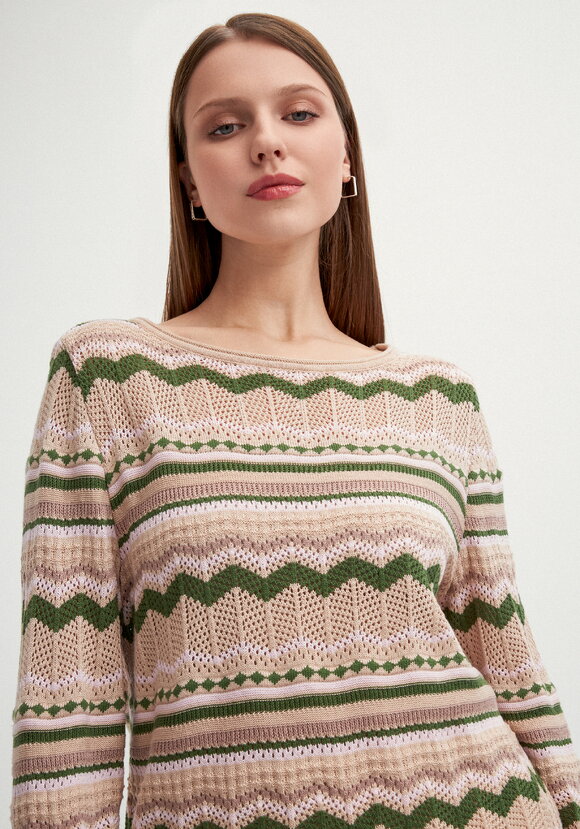 Джемпер с морским орнаментом шир.  580, рис. 25