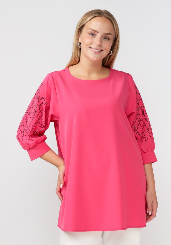 Блуза с оригинальным принтом на рукавах шир.  580, рис. 12