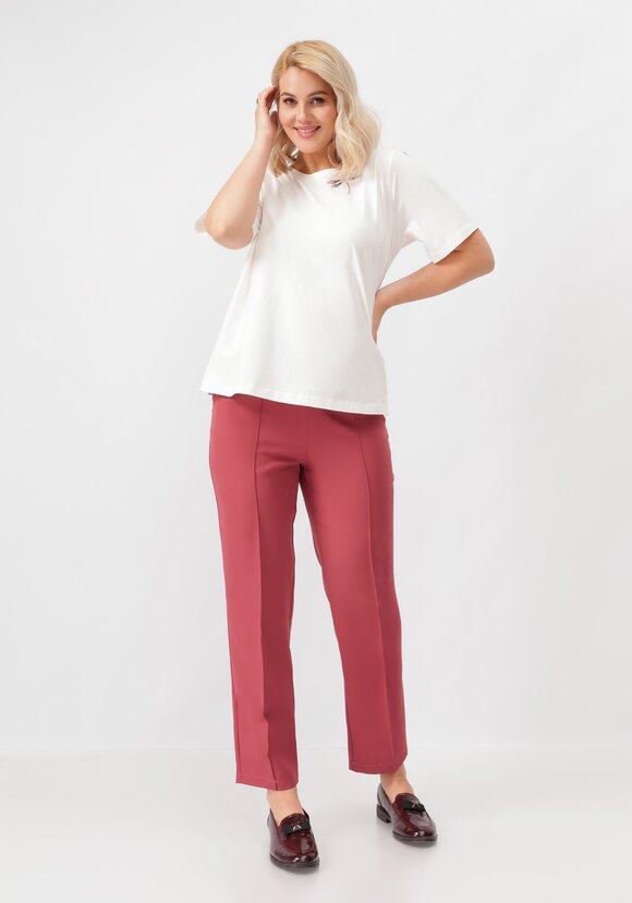 Брюки прямые с отсрочкой-стрелка шир.  580, рис. 20