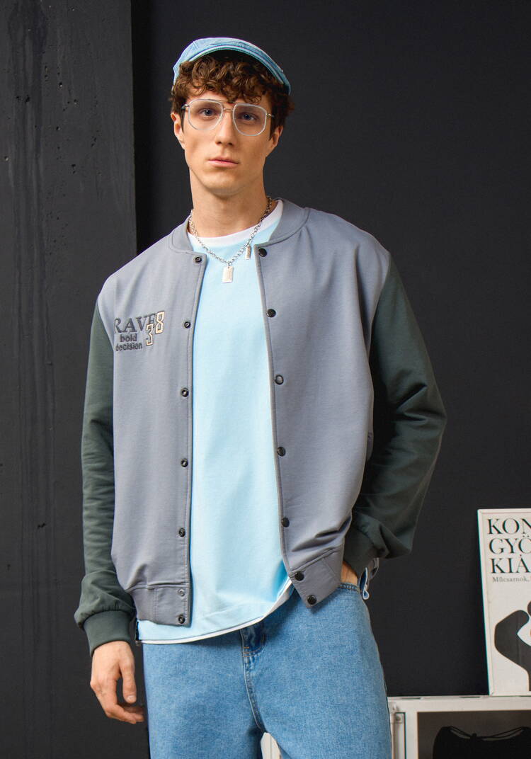 Бомбер с застежкой на кнопки шир.  750, рис. 9