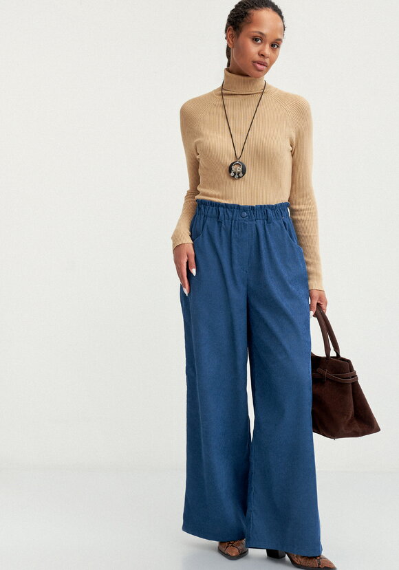 Брюки вельветовые широкие на резинке шир.  580, рис. 23