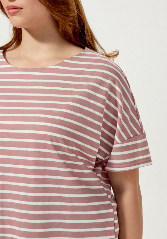 Футболка в горизонтальную полоску шир.  580, рис. 6