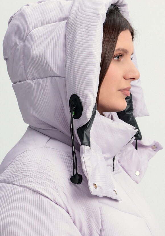 Пуховик с капюшоном и объемными карманами шир.  580, рис. 18