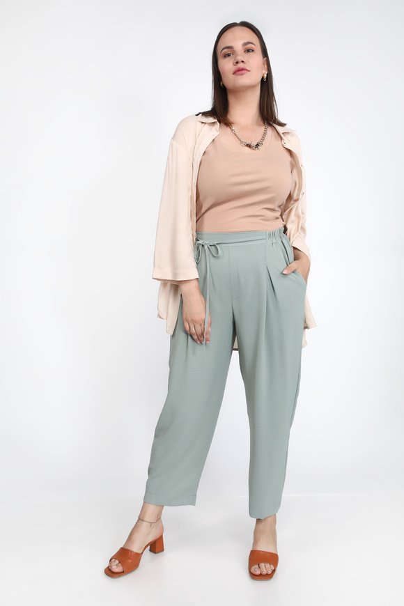 Брюки свободного кроя на эластичной ленте шир.  580, рис. 15