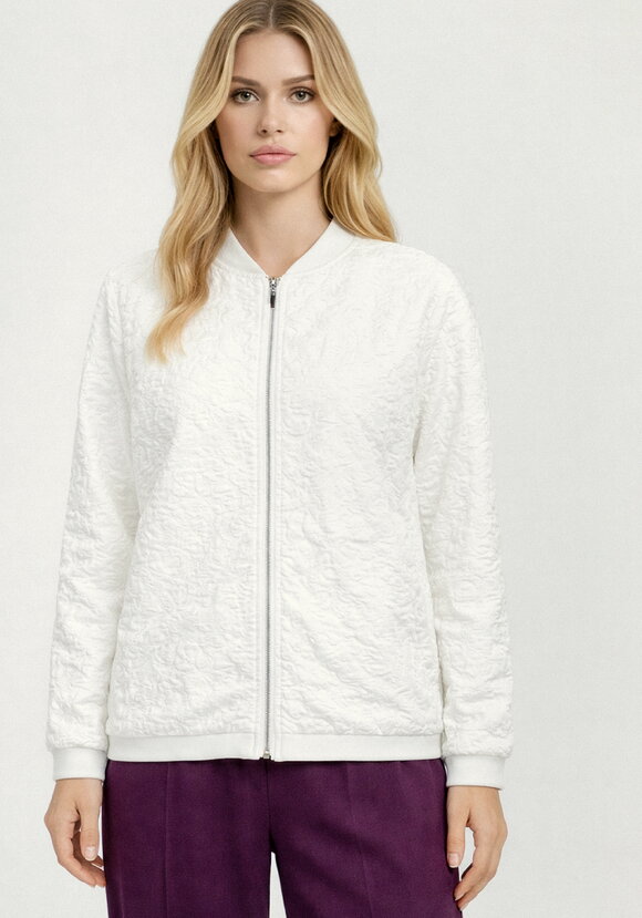 Бомбер из ткани с жаккардовым узором шир.  580, рис. 38