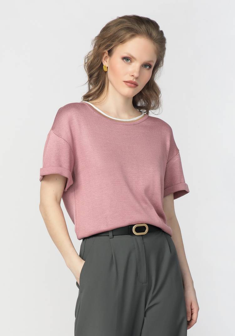 Футболка с отделкой по горловине шир.  750, рис. 28