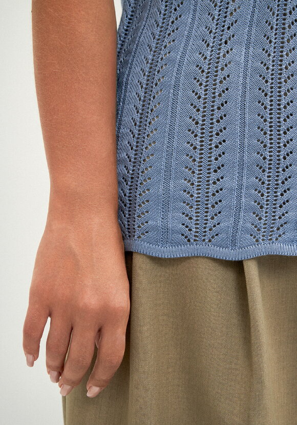 Джемпер с ажурным вертикальным рисунком шир.  580, рис. 14