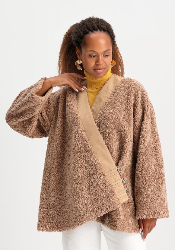 Кардиган из меховой ткани шир.  580, рис. 1