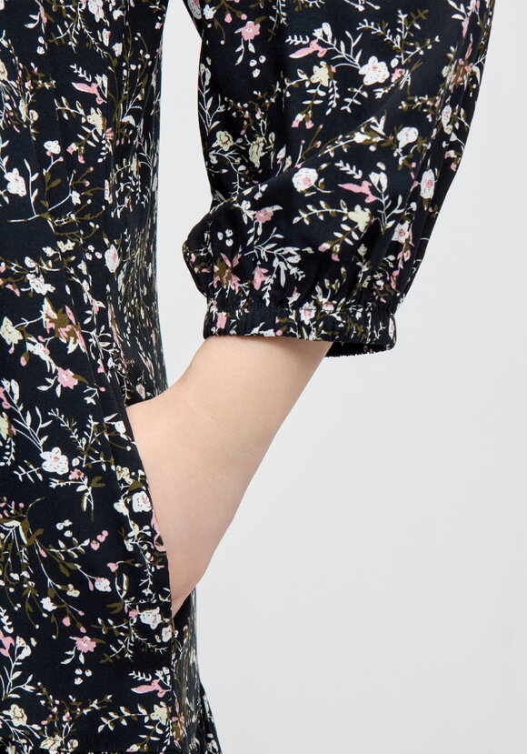 Платье Бaрхатный вечер шир.  580, рис. 24