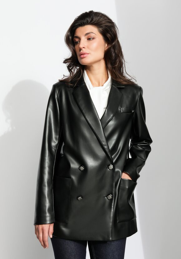 Пиджак двубортный из экокожи шир.  580, рис. 9