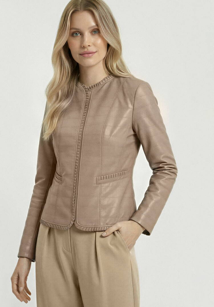 Куртка из экокожи с рюшей шир.  750, рис. 26