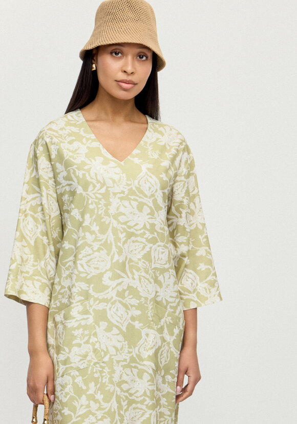 Платье изо льна Танцующая на ветру шир.  580, рис. 9