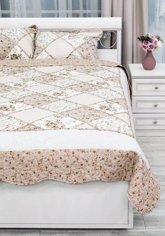 Покрывало с наволочками Печворк шир.  580, рис. 55