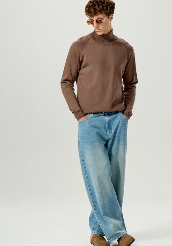 Свитер базовый с высоким воротом шир.  580, рис. 30