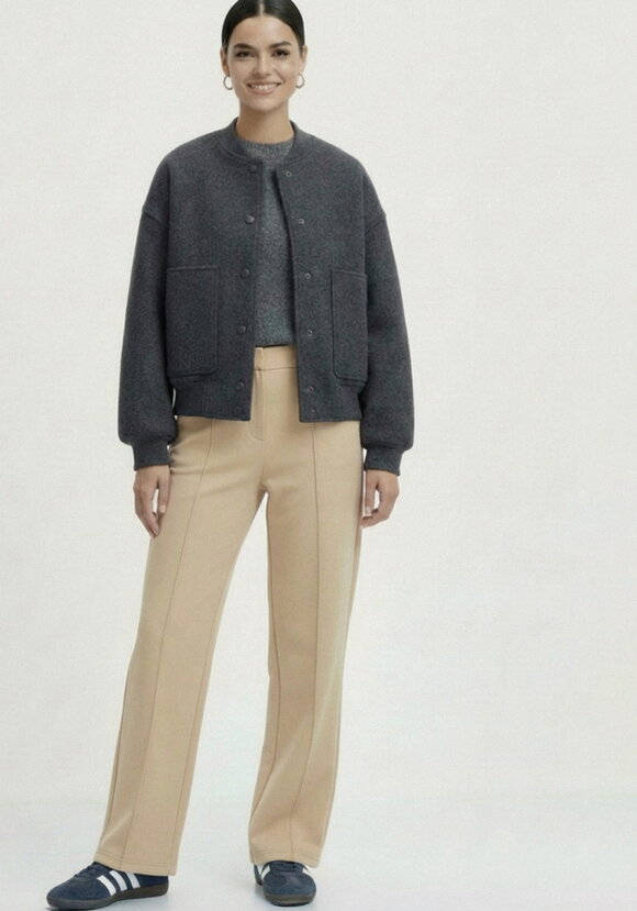 Брюки прямые с стрелками шир.  580, рис. 23