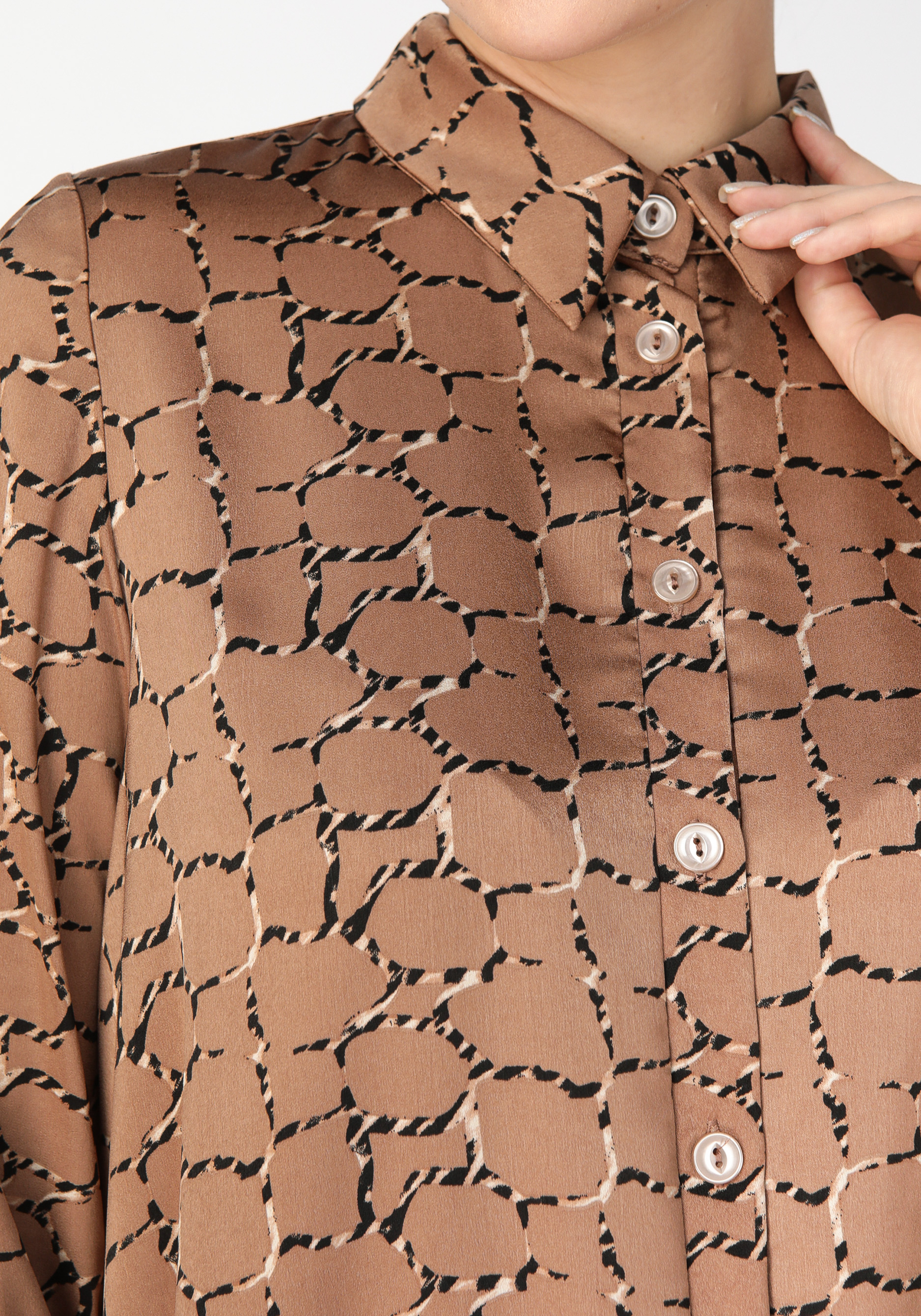 Блуза на пуговицах с воланом Frida, размер 50-52, цвет черный - фото 10