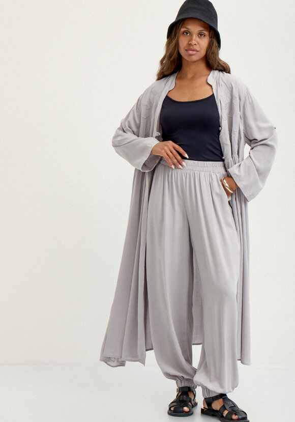 Брюки широкие с карманами на резинке по низу шир.  580, рис. 7