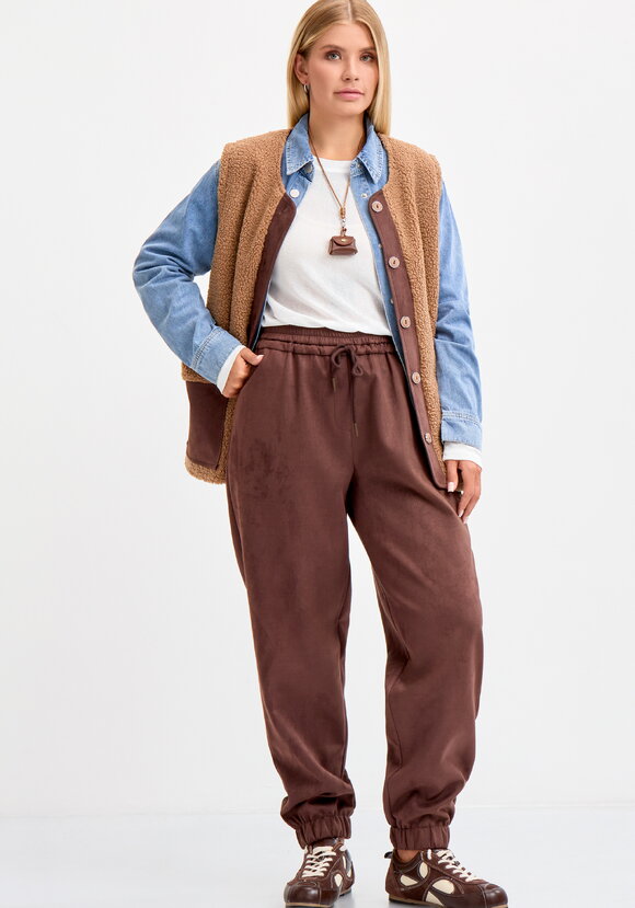 Брюки замшевые на резинке шир.  580, рис. 6