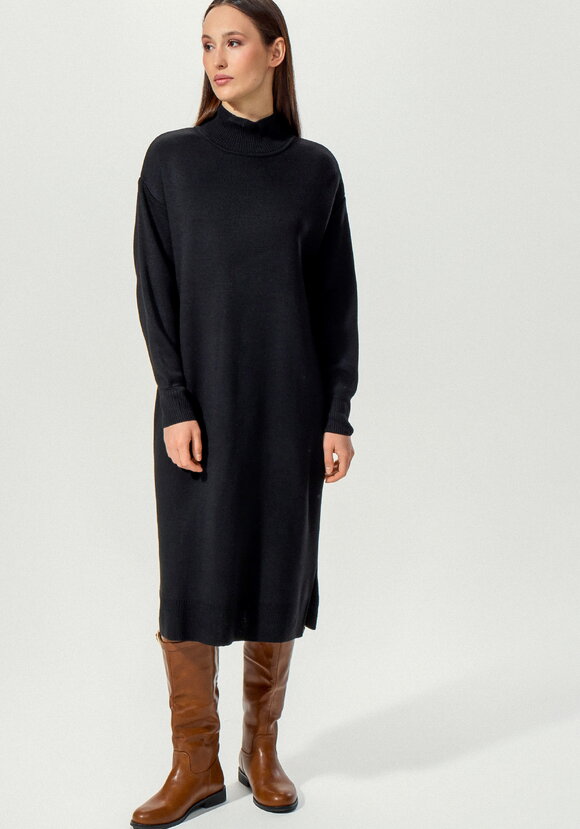 Платье с воротником-стойкой и разрезами шир.  580, рис. 4