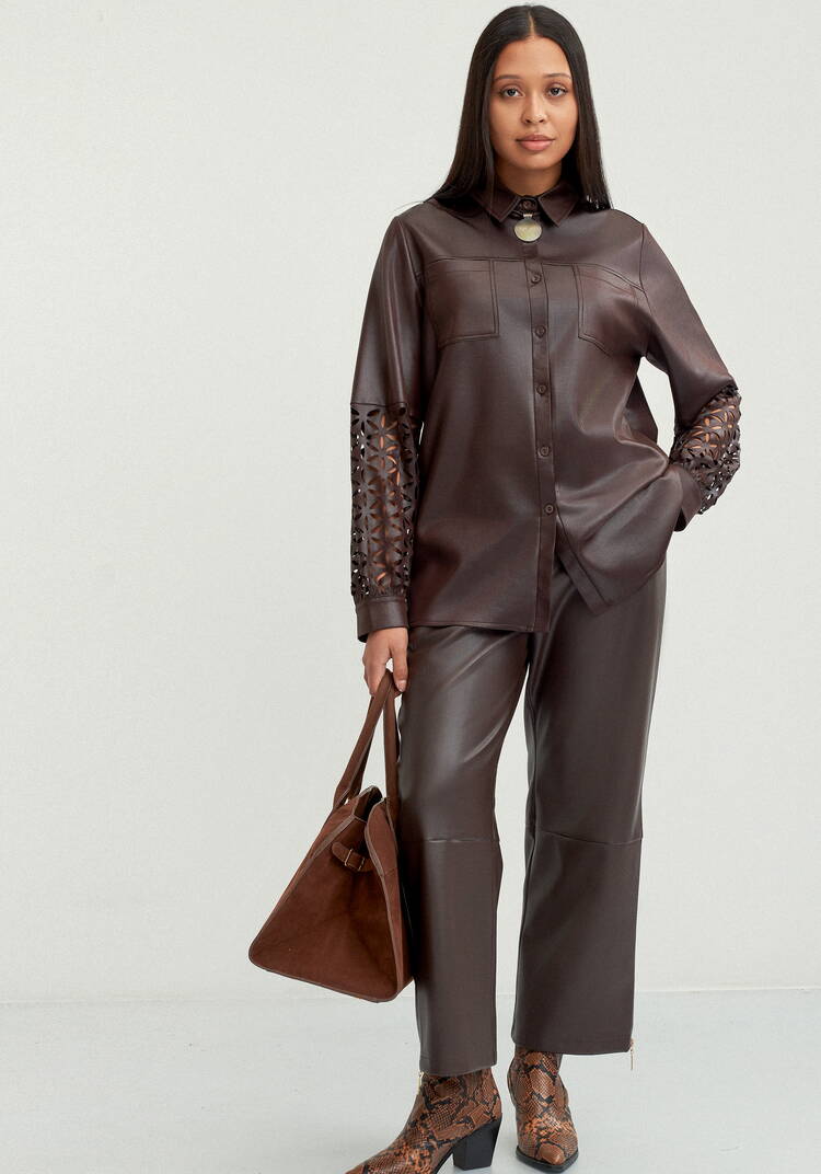 Блуза с перфорацией на рукавах шир.  750, рис. 14