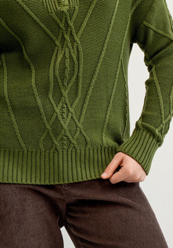 Свитер с фактурным рисунком на молнии шир.  580, рис. 12