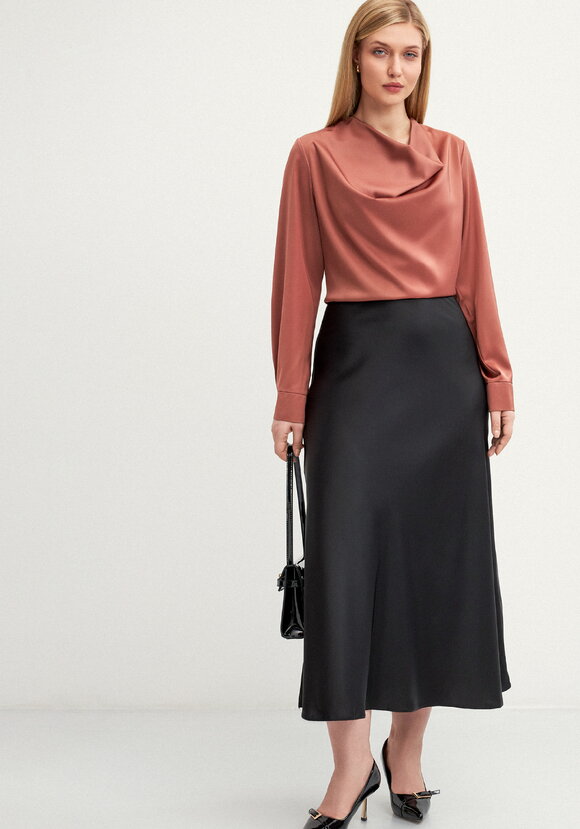 Блуза шелковая с воротником-хомутом шир.  580, рис. 12