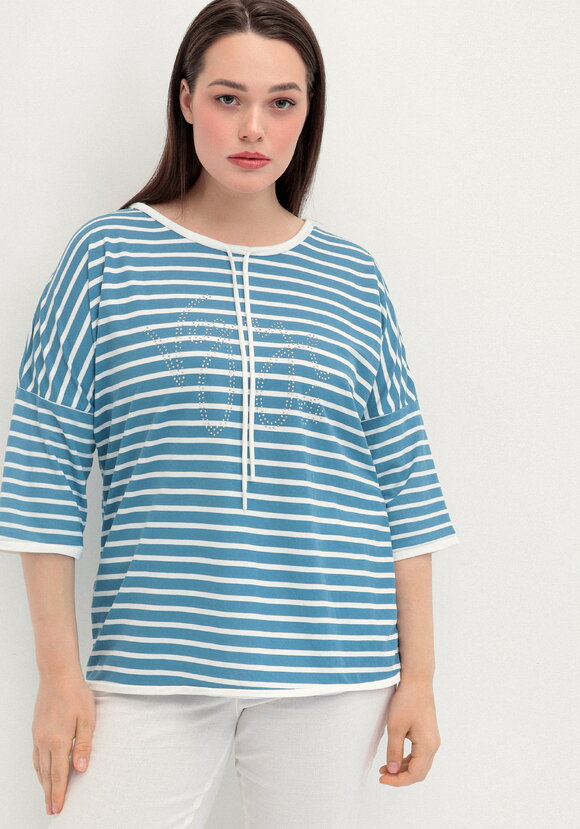 Блуза с декором из страз и рукавом 3/4 шир.  580, рис. 21