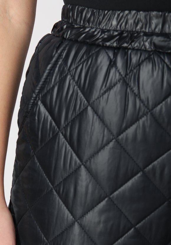 Брюки стеганые на резинке шир.  580, рис. 14